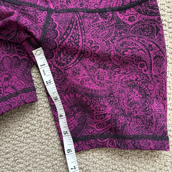 Lululemon Wunder Under 6 inch Shorts (Hi-Rise) Antique Paisley - Picture 7 of 7